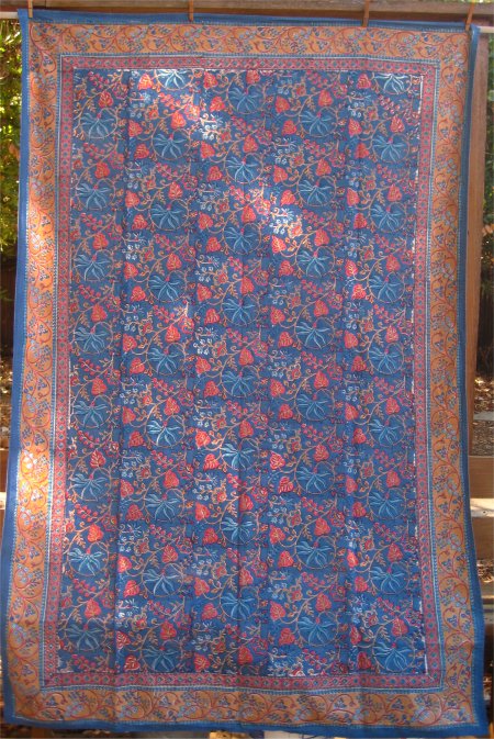 p2 tablecloth (122K)