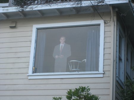 p7 57 in the window (25K)